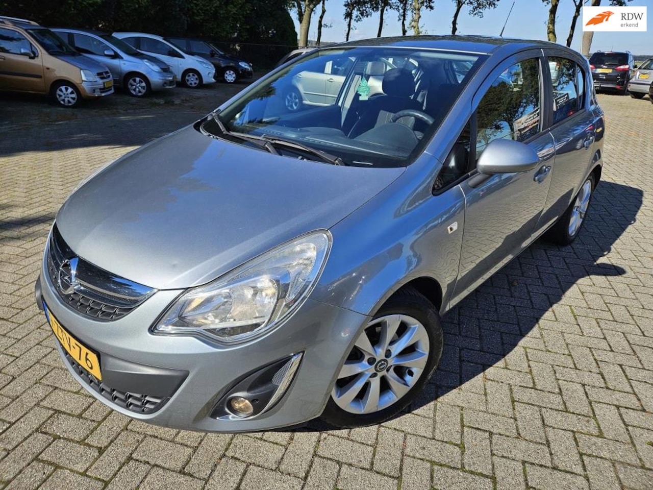 Opel Corsa - 1.2-16V 5 Drs Design Edition. 2013. Airco/Cruise/Trekhaak. APK 10-2025 - AutoWereld.nl