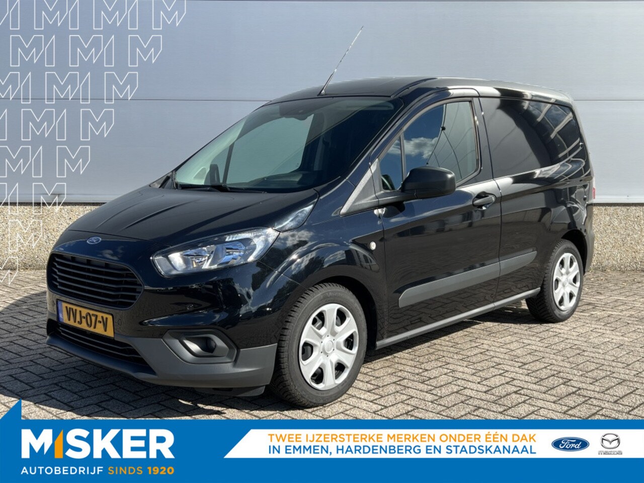 Ford Transit Courier - 1.5 TDCI Trend CAMERA!PDC!NAVI!AIRCO! - AutoWereld.nl