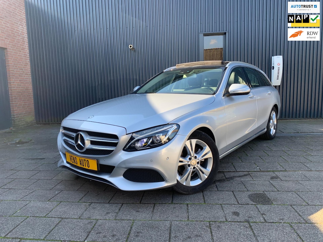 Mercedes-Benz C-klasse Estate - 180 180, PANO, 100% ONDERHOUDEN - AutoWereld.nl