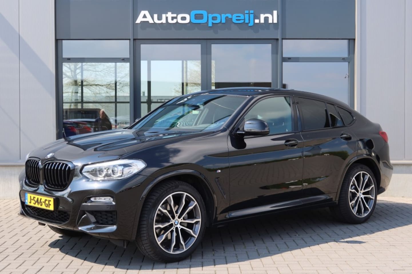 BMW X4 - XDrive 20i High Executove M-Sport - AutoWereld.nl