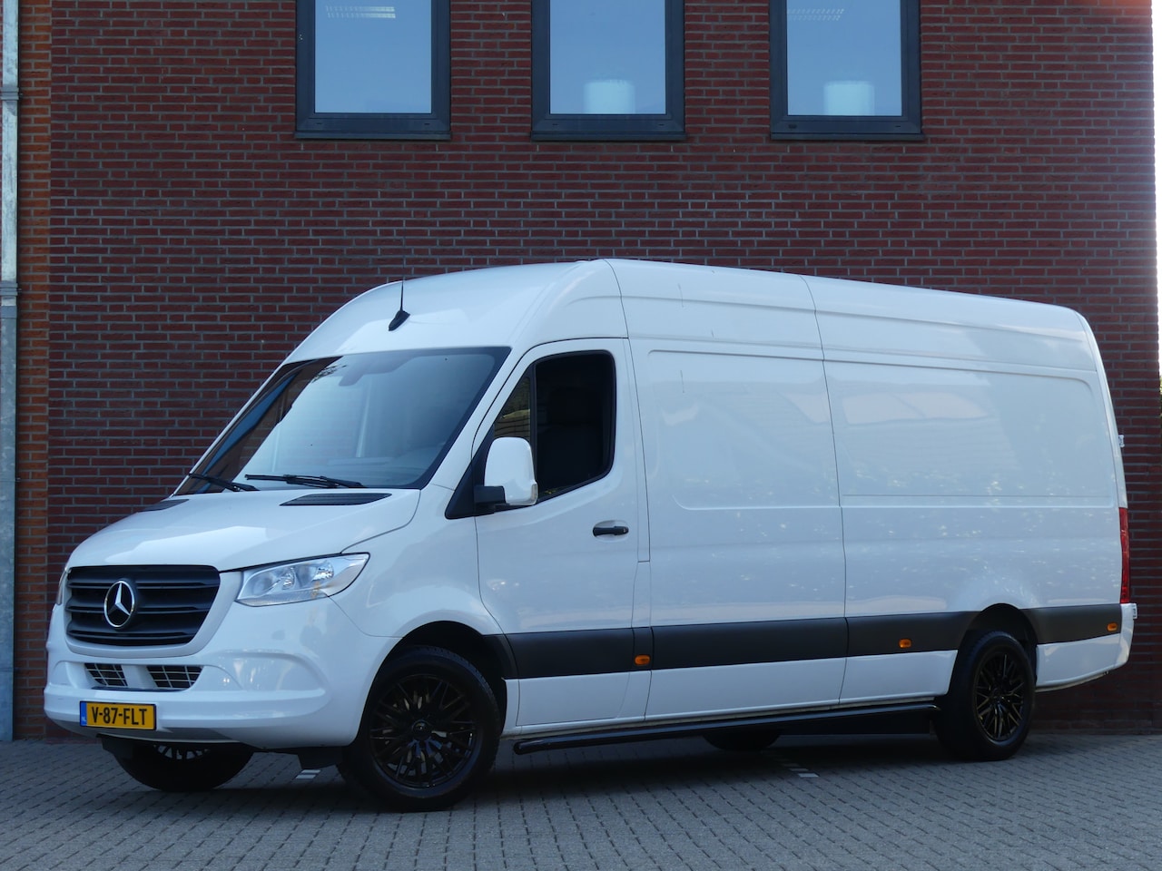 Mercedes-Benz Sprinter - 317 CDI L3H2 Automaat PDC/Cruise control/Camera - AutoWereld.nl