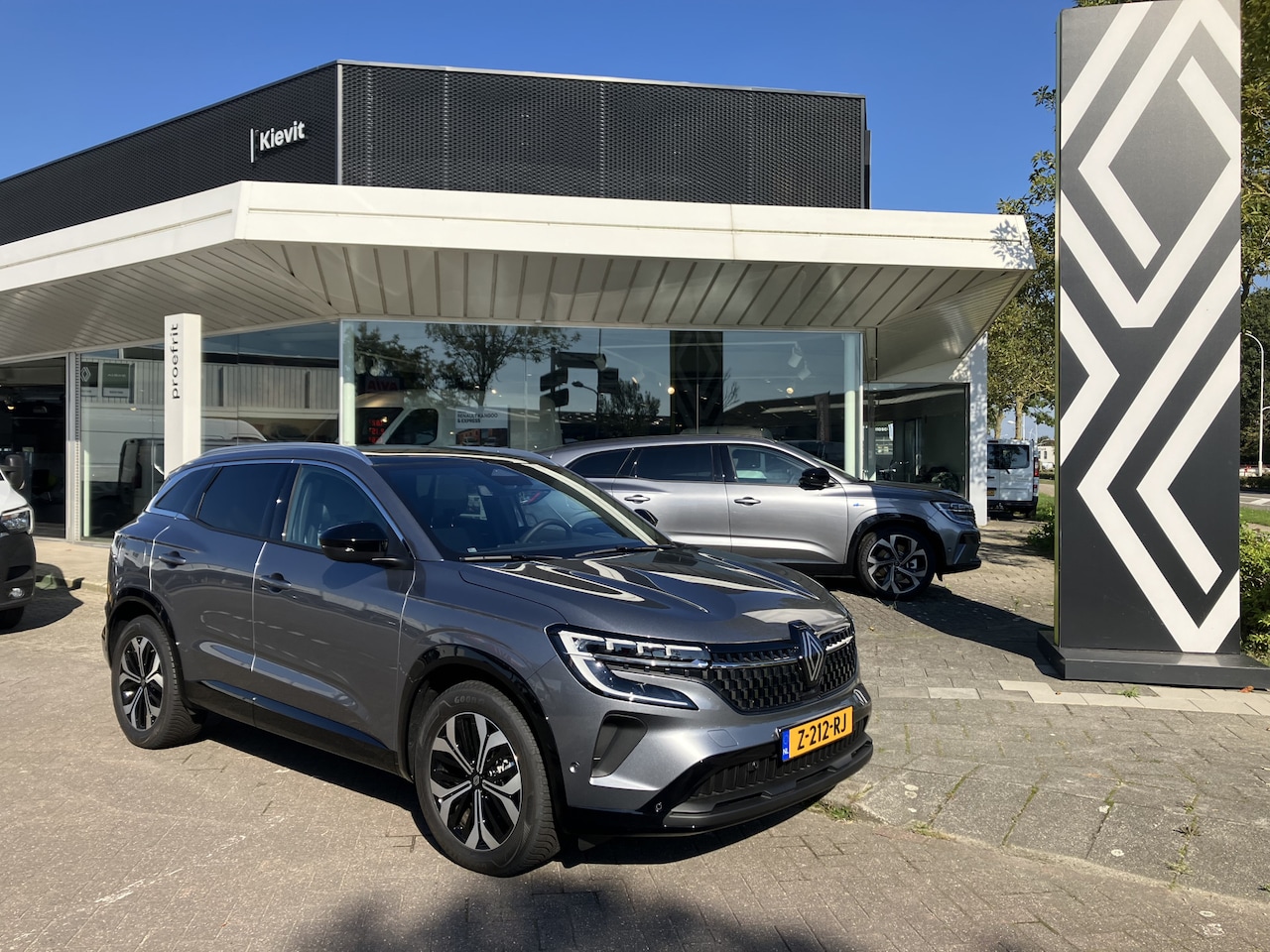 Renault Austral - 1.2 E-Tech Hybrid 200 Techno - pack look / pack extended grip / Reservewiel - AutoWereld.nl