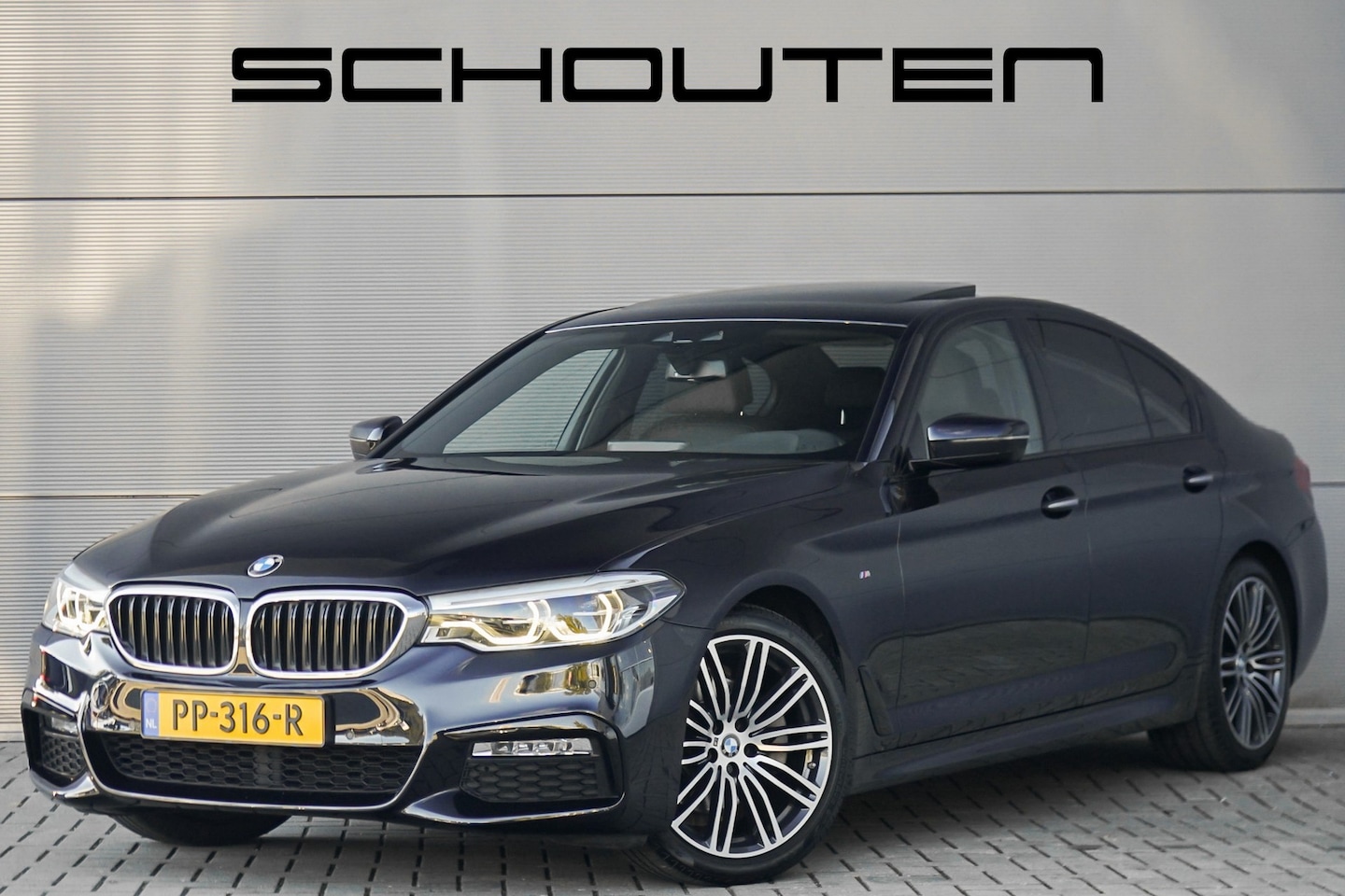 BMW 5-serie - 520i M-Sport Shadow Schuifdak Stoelventilatie 1e Eig NL Auto - AutoWereld.nl