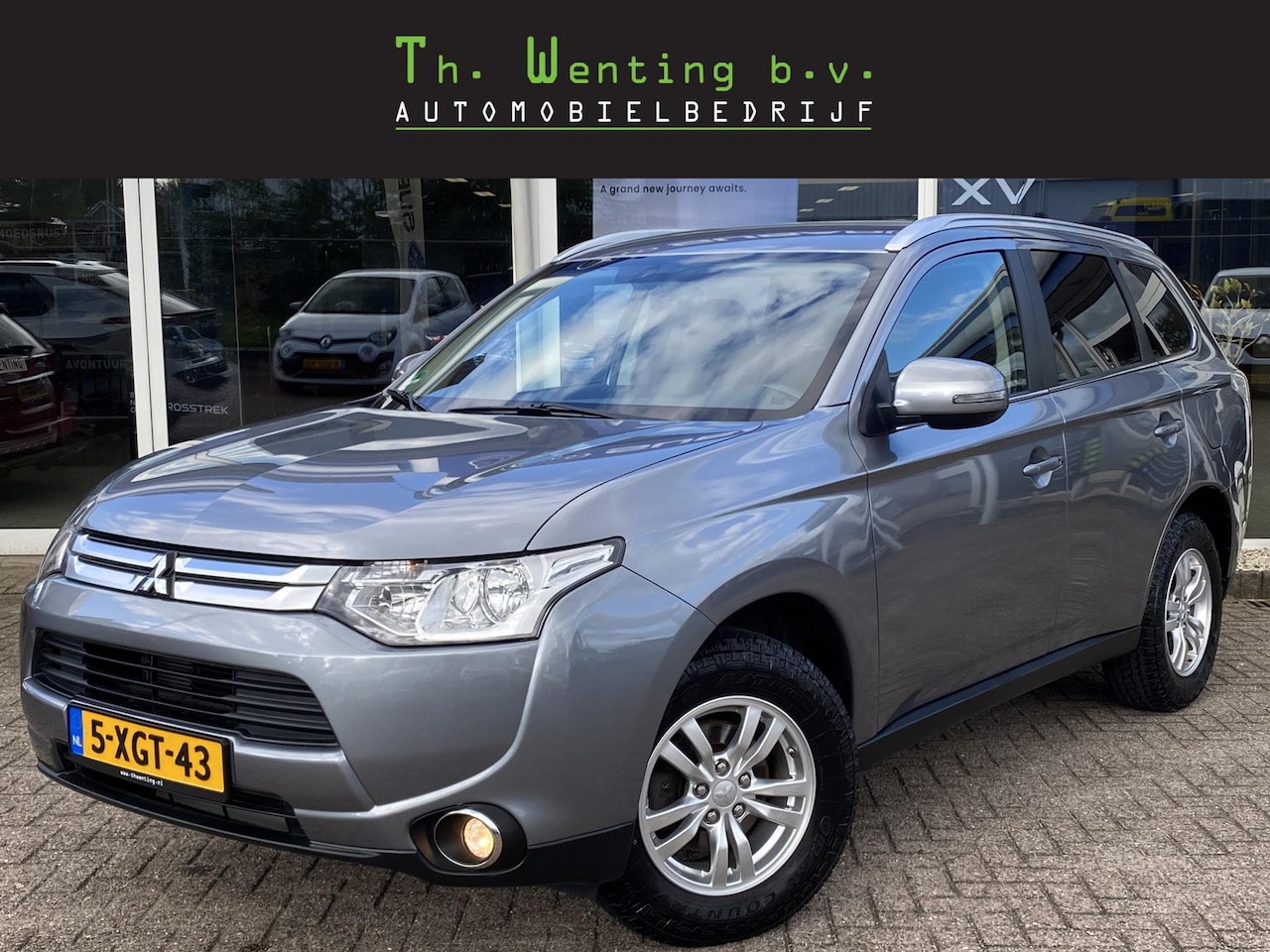 Mitsubishi Outlander - 2.0 Business Edition | Cruise control | Navigatie | Klimaat controle | Achteruitrijcamera - AutoWereld.nl