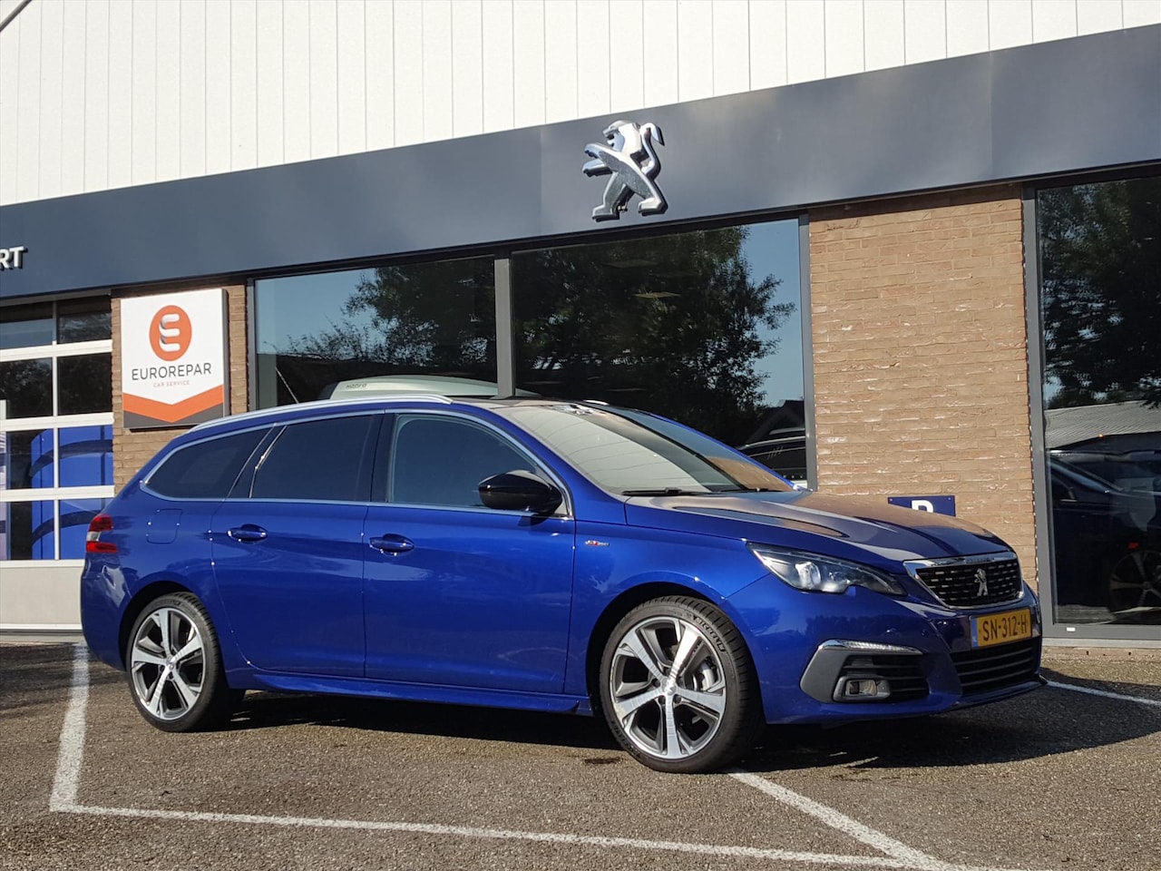 Peugeot 308 - GT-Line 1.2 PT-130pk AUTOMAAT(eat6) Navigatie+Dab+| DriverSportPack&Assist1|Clima | Parkhu - AutoWereld.nl