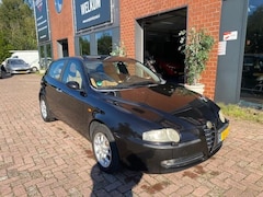 Alfa Romeo 147 - 1.6 T.Spark Edizione Limitata LEER, Clima