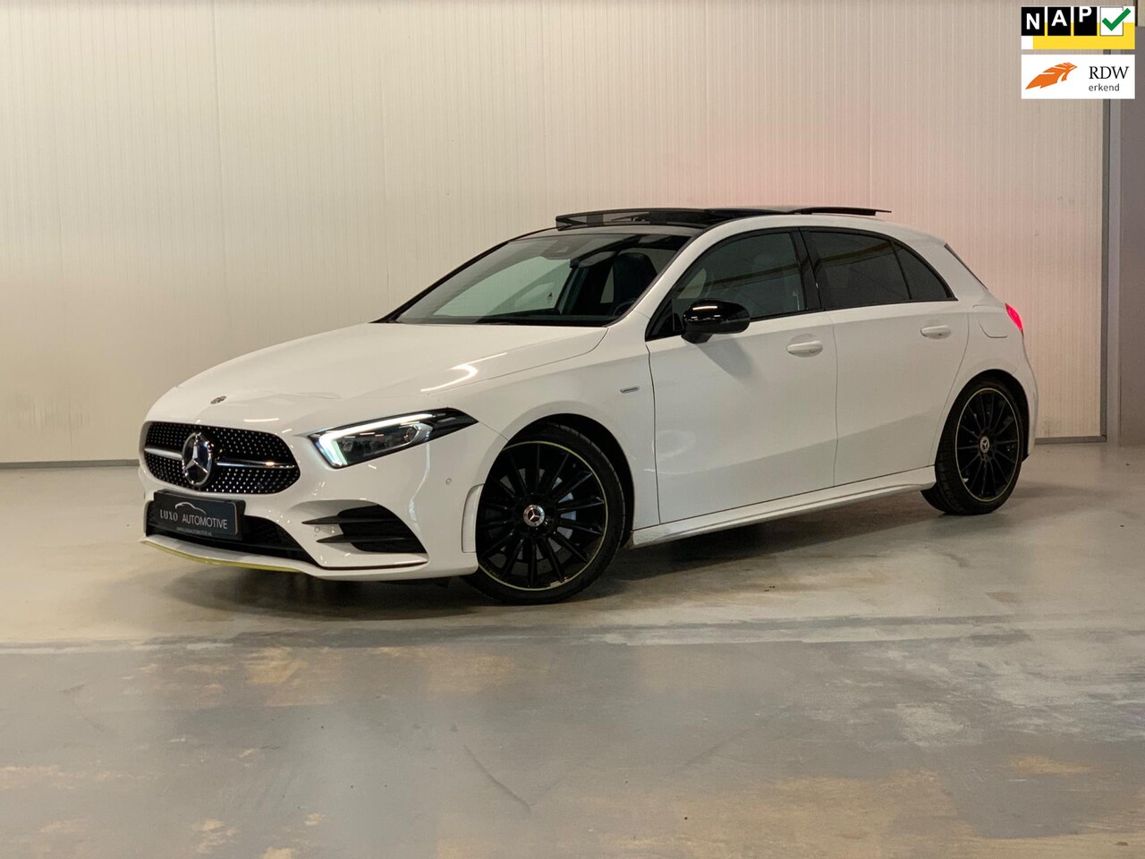 Mercedes-Benz A-klasse - 220 4MATIC Premium Plus | EDITION 1 | AMG/NIGHT | AMBIANCE | MEMORY - AutoWereld.nl