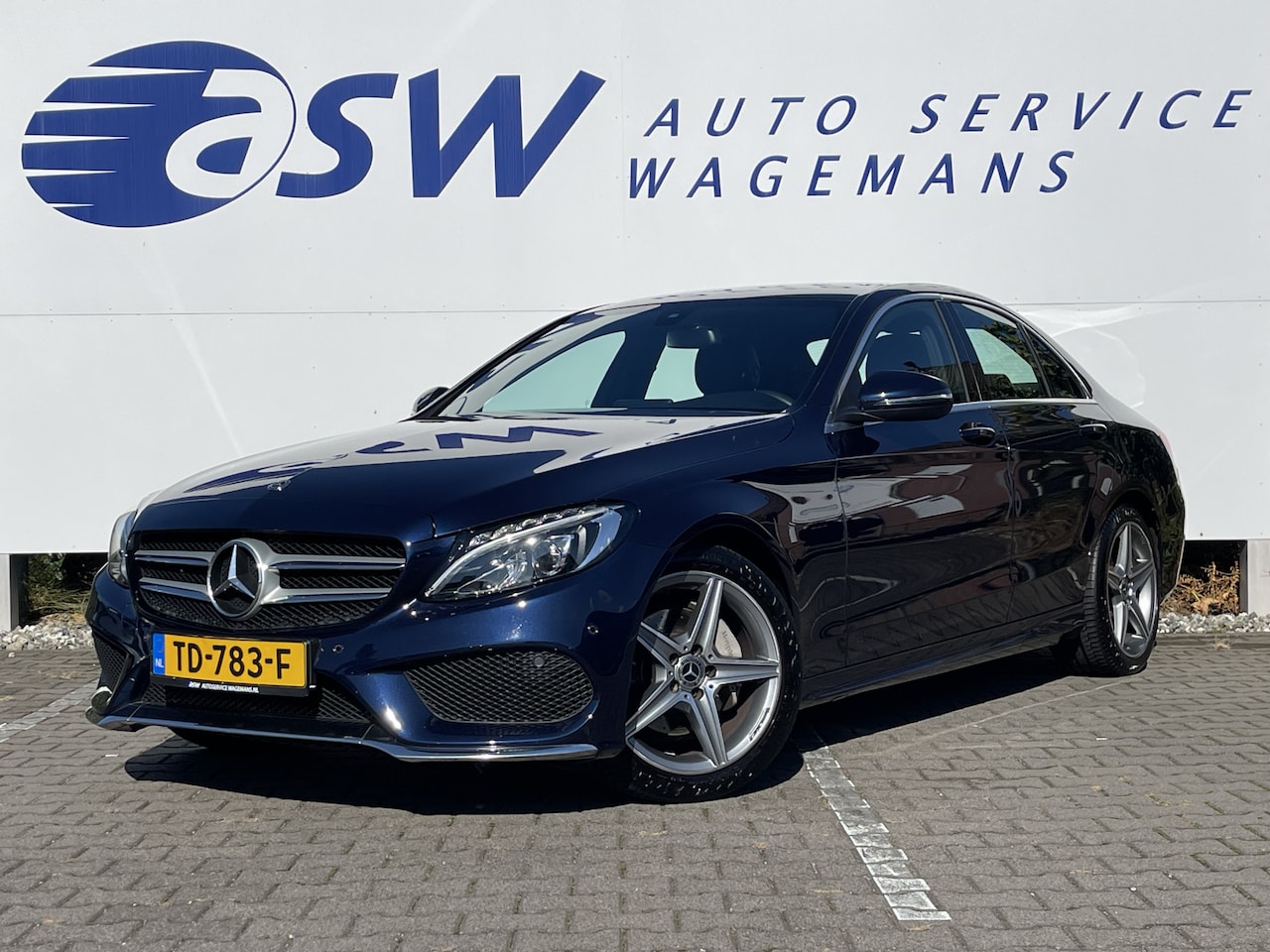 Mercedes-Benz C-klasse - 180 Business Solution AMG Plus Upgrade Edition | Navi | Trekhaak | Leder | LED | 18 inch - AutoWereld.nl