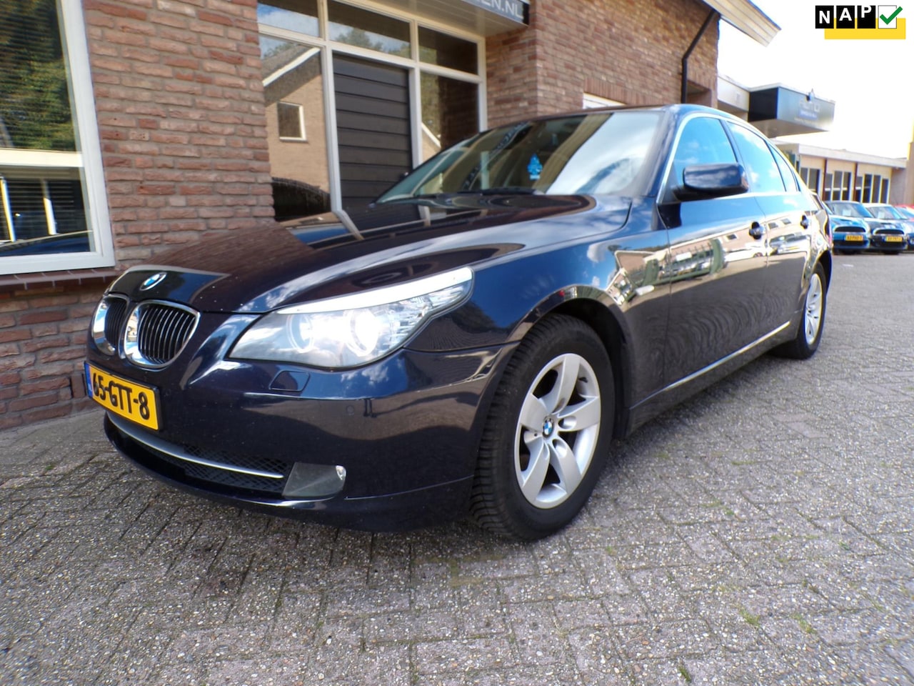 BMW 5-serie - 525i Executive Automaat / Leder / Navi / Head Up - AutoWereld.nl