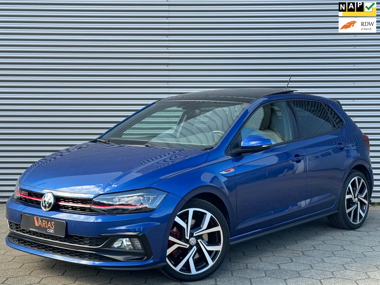 Volkswagen Polo - 2.0 TSI GTI Pano Beats Navi Alcantara Camera - AutoWereld.nl