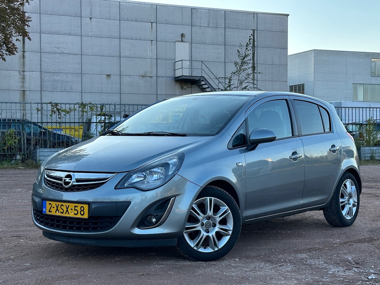 Opel Corsa - 1.4-16V BlitZ/NAVI - AutoWereld.nl