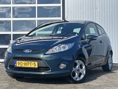 Ford Fiesta - 1.25 Titanium | Cruise Control | Climate Control | LMV 15" | PDC-achter | Trekhaak | Perfe