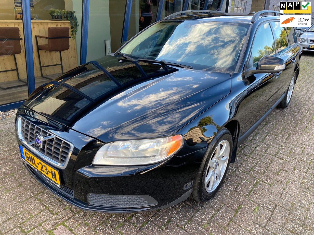 Volvo V70 - 2.5T Kinetic 200PK Youngtimer - AutoWereld.nl