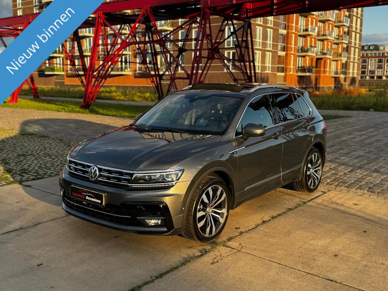 Volkswagen Tiguan - 2.0 TDI Highline Business R 2.0 TDI Highline Business R - AutoWereld.nl