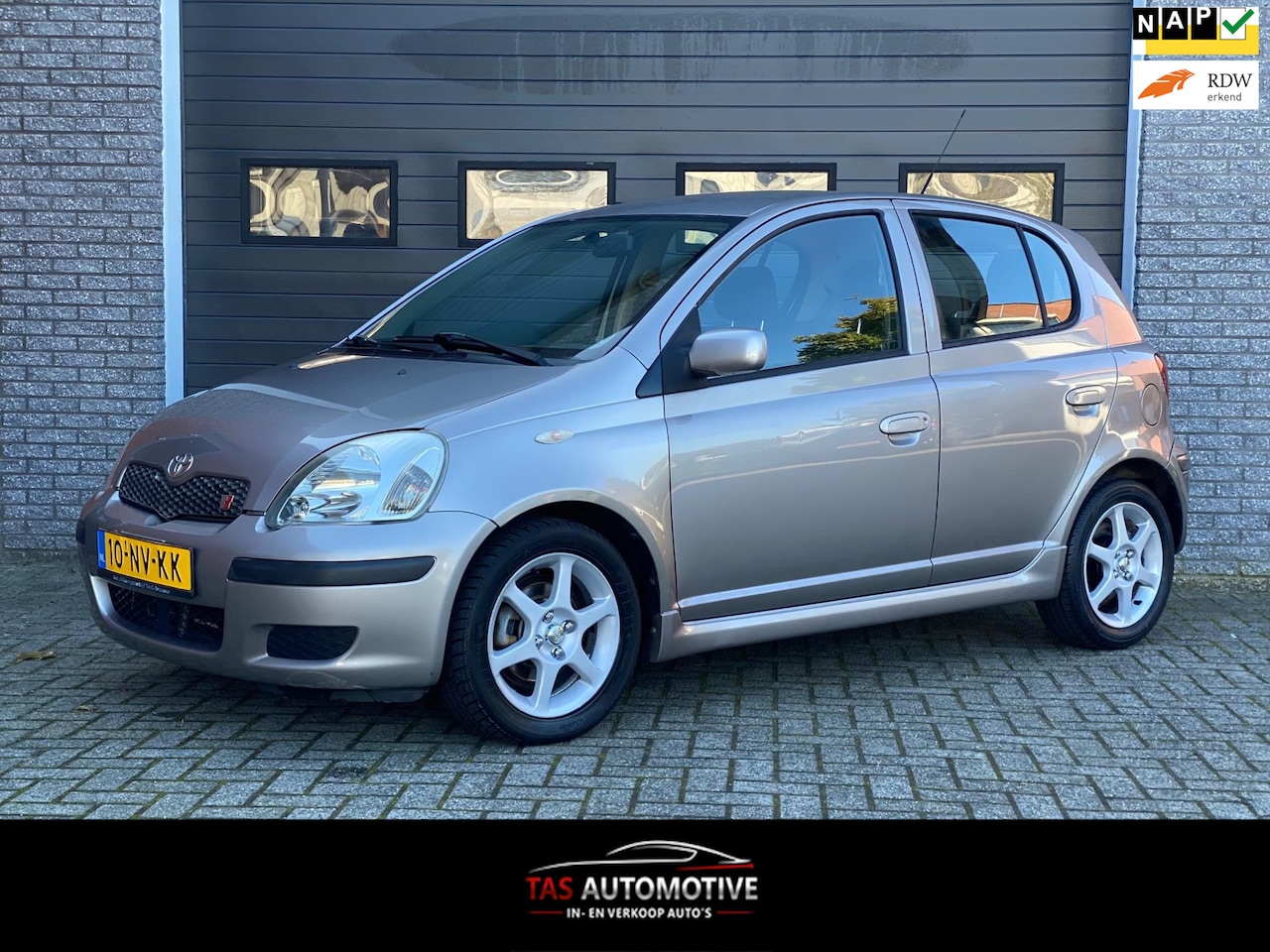 Toyota Yaris - 1.5 VVT-i T-Sport 5-deurs AIRCO / NAP / 105PK! - AutoWereld.nl