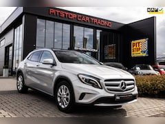 Mercedes-Benz GLA-Klasse - 180, NL Auto, Pano, Camera, Navi