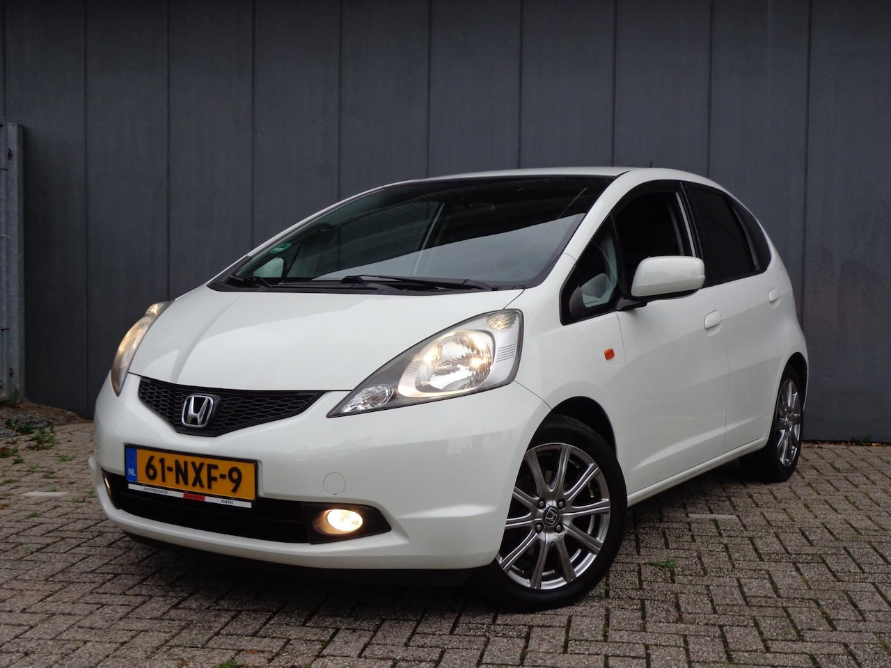 Honda Jazz - 1.2i 16V V-Tec 5 Deurs Zeer Mooie Honda Met Hoge Instap. Volledig Onderhoudsboekje - AutoWereld.nl