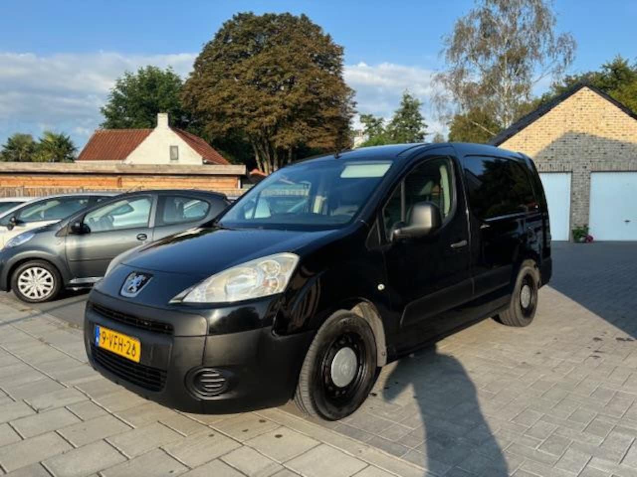 Peugeot Partner - 122 1.6 HDI L2 XT Verlengde versie - AutoWereld.nl