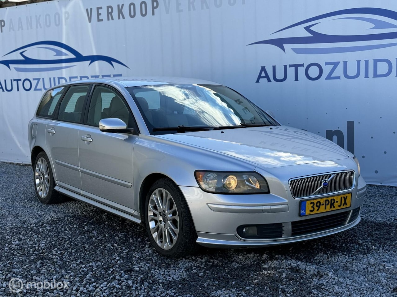 Volvo V50 - 2.4 140PK R-Design Nwe distributie/Airco/Cruise - AutoWereld.nl