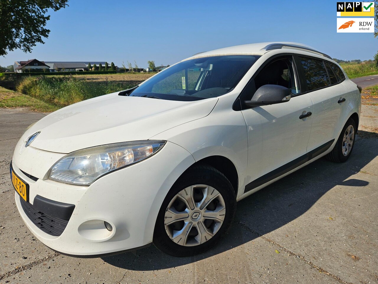 Renault Mégane - 1.5 dCi Dynamique/ airco/ grijskenteken/ bj 2011 / euro 5 - AutoWereld.nl