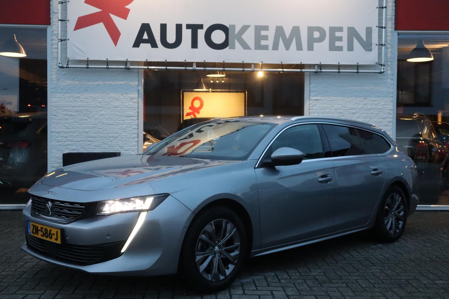 Peugeot 508 SW - 1.6 PureTech BLUE LEASE ALLURE CARPLAY|CAMERA|TREKHAAK|DEALERONDERHOUDEN - AutoWereld.nl