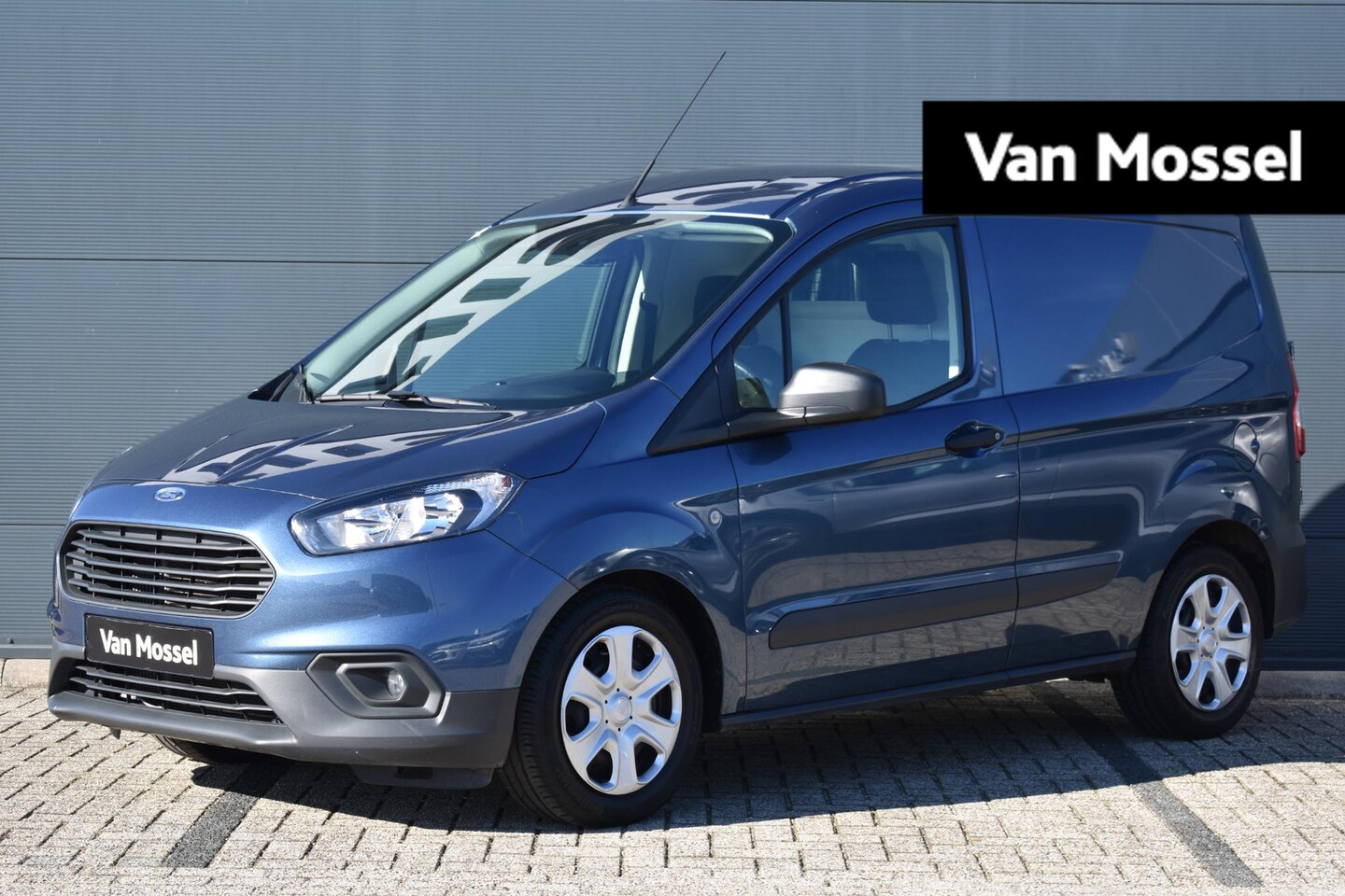 Ford Transit Courier - 1.0 Trend EcoBoost S&S 74pk | Achteruitrijcamera | Airco | DAB-Radio | Bluetooth - AutoWereld.nl