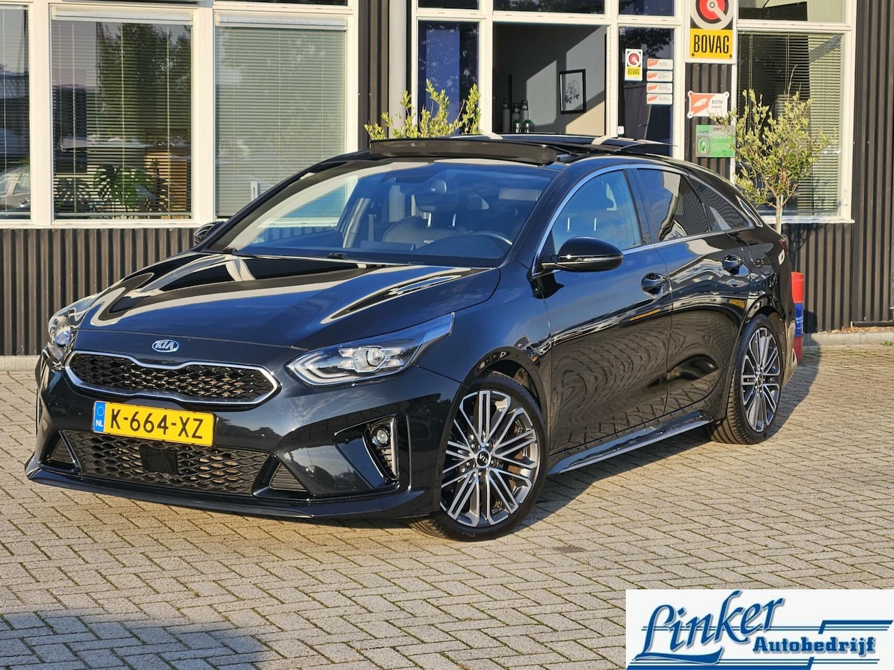 Kia Pro cee'd - 1.5 T-GDI GT-PlusLine PANO TREKH VOL! GEEN AFLEVERKOSTEN - AutoWereld.nl