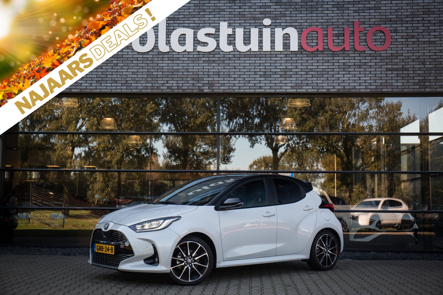 Toyota Yaris - 1.5 Hybrid GR Sport 1.5 Hybrid GR Sport , Pano dak, HUD, Adap. cruise, VOL! - AutoWereld.nl