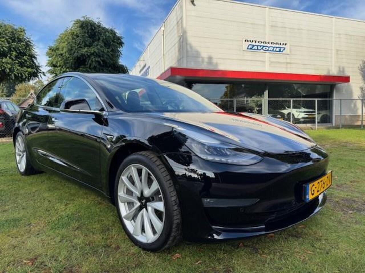 Tesla Model 3 - Long Range RWD LONG RANGE AWD 75KWH/PANO/LEER/FABRIEKSGARANTIE - AutoWereld.nl