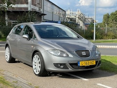 Seat Leon - 1.8 TFSI 25 Edition II | APK 5-2025 | Nieuwe Distributieketting | Trekhaak |