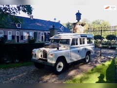 Land Rover 109 - Series 2A Station Wagon 3.5 V8 | RESTORED | 9 ZITS | APK & BELASTINGVRIJ