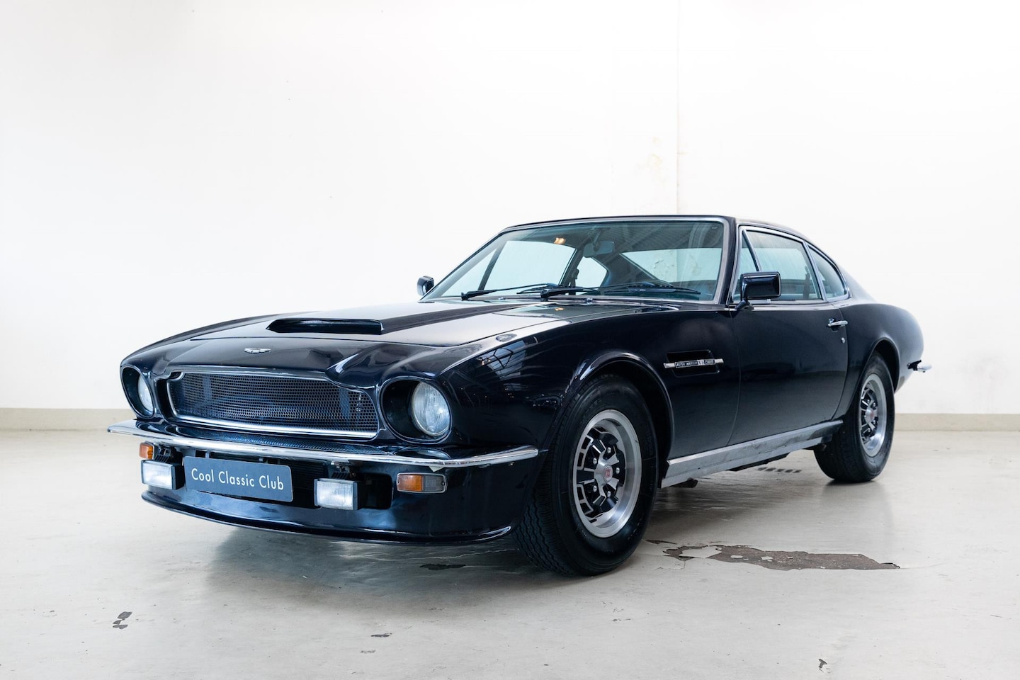 Aston Martin V8 Coupé - DBS Series 2 - ZF 5-Speed - LHD - EU Car - - AutoWereld.nl