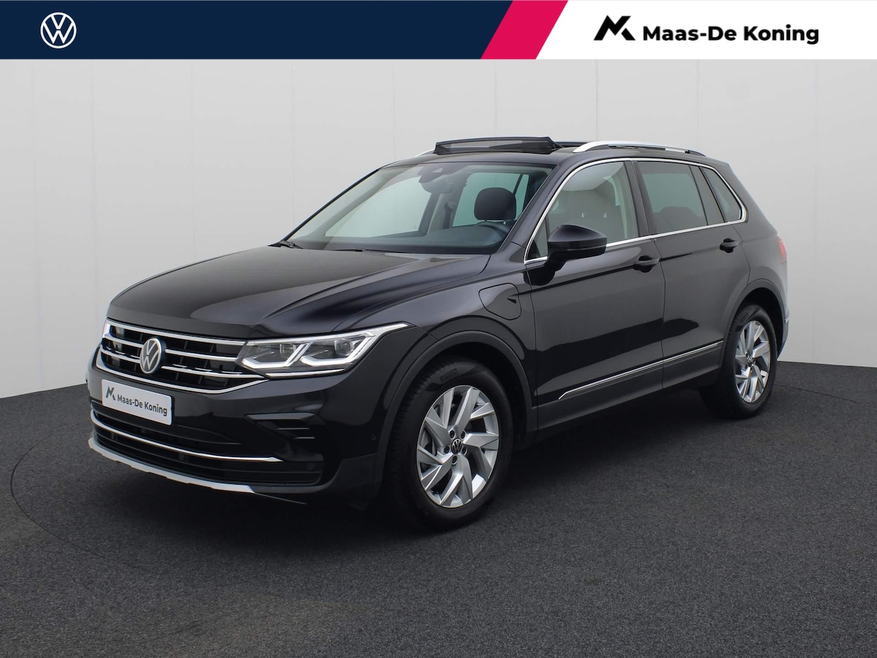 Volkswagen Tiguan - 1.4 TSIeHybrid 180kW/245PK Elegance DSG · Panoramadak · Parkeersensoren + camera · Stoel-& - AutoWereld.nl