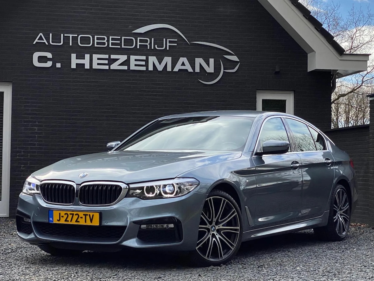 BMW 5-serie - 530i xDrive High Executive M-pakket Sfeerverlichting Harman Kardon Led Xenon - AutoWereld.nl