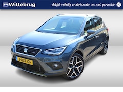 Seat Arona - 1.0 TSI FR Business Intense Parkeersensoren / Navigatie / Trekhaak / Clima / Alu Dakrailin