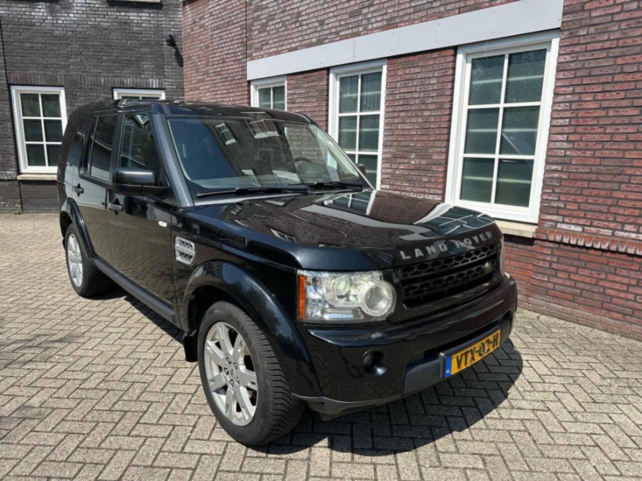 Land Rover Discovery - 3.0 SDV6 HSE Grib Automotive B.V. - AutoWereld.nl