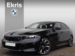 BMW i5 - M60 xDrive 84 kWh Active Steering / Bowers And Wilkins / Panoramadak / 21''