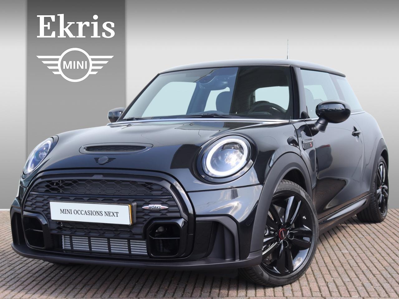 MINI Cooper S - 3-deurs JCW trim / Navi / Clima / PDC / Achteruitrijcamera / Comfort Access / Verwarmde Vo - AutoWereld.nl