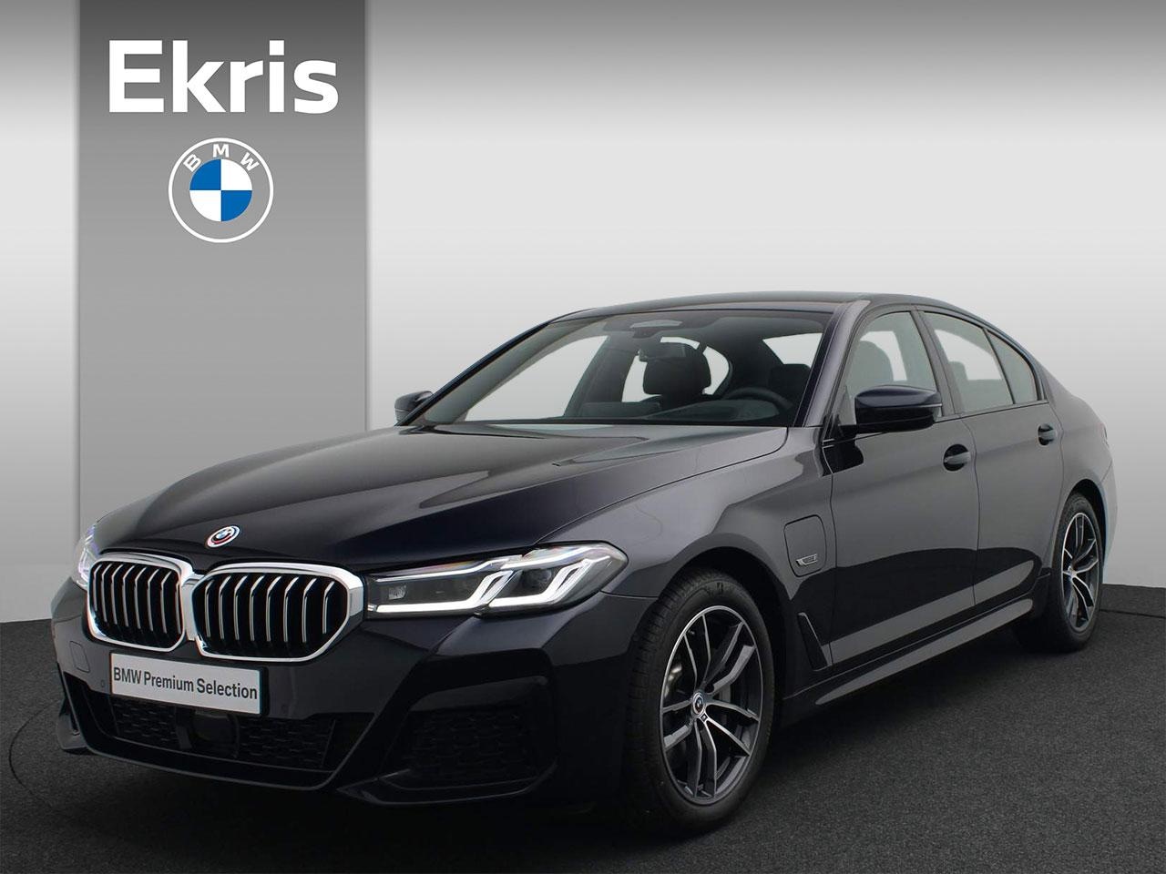 BMW 5-serie - Sedan 530e xDrive High Executive M Sportpakket / Driving Assistant Professional / Adaptief - AutoWereld.nl