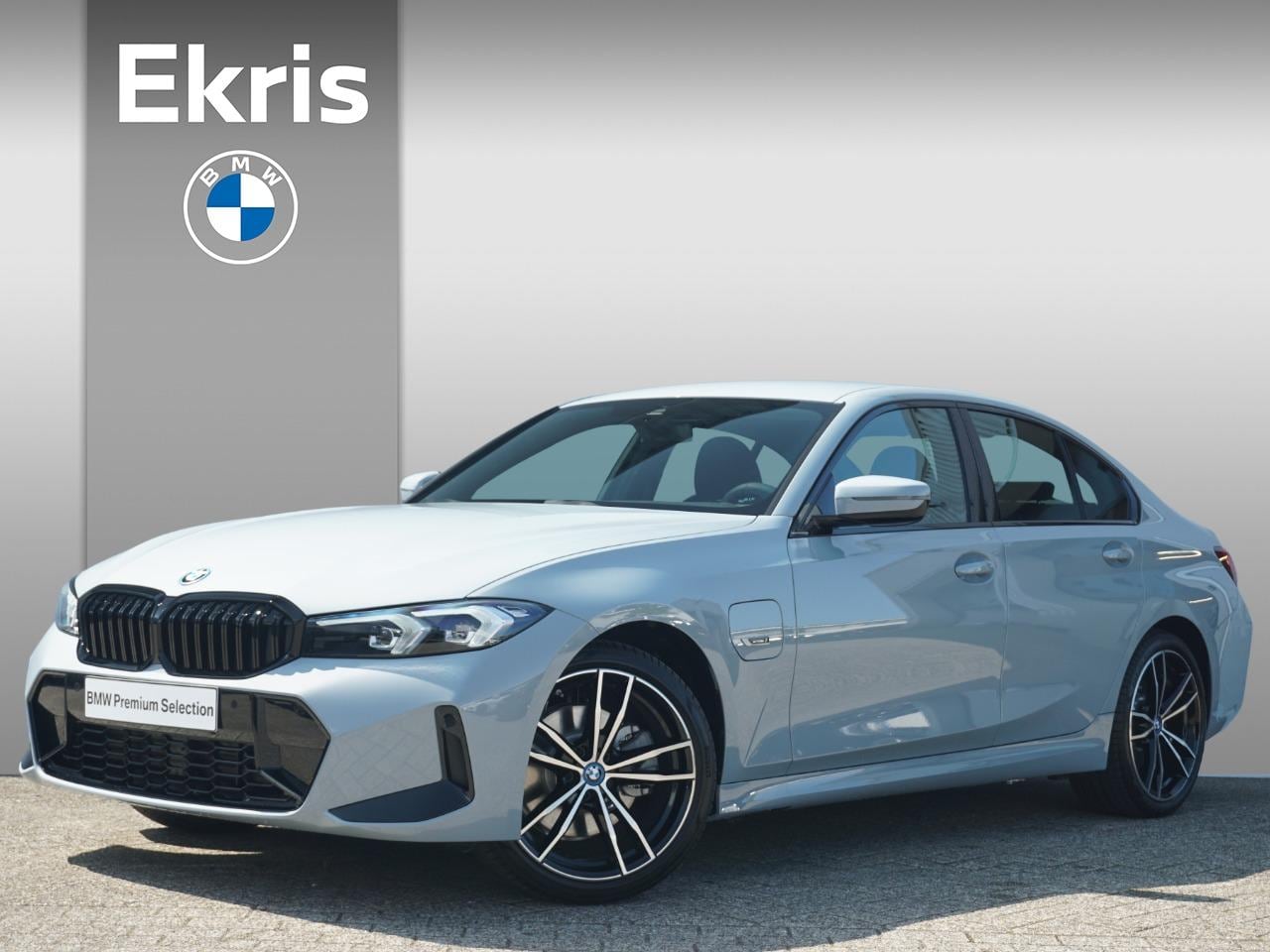 BMW 3-serie - Sedan 330e M Sport Hifi / Comfort Acces / Elektrisch Verstelbare Stoelen | Showroom Sale - AutoWereld.nl