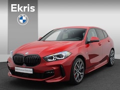 BMW 1-serie - 5-deurs 118i M Sportpakket Pro Comfort Pack / Comfort Access / Achteruitrijcamera / Buiten