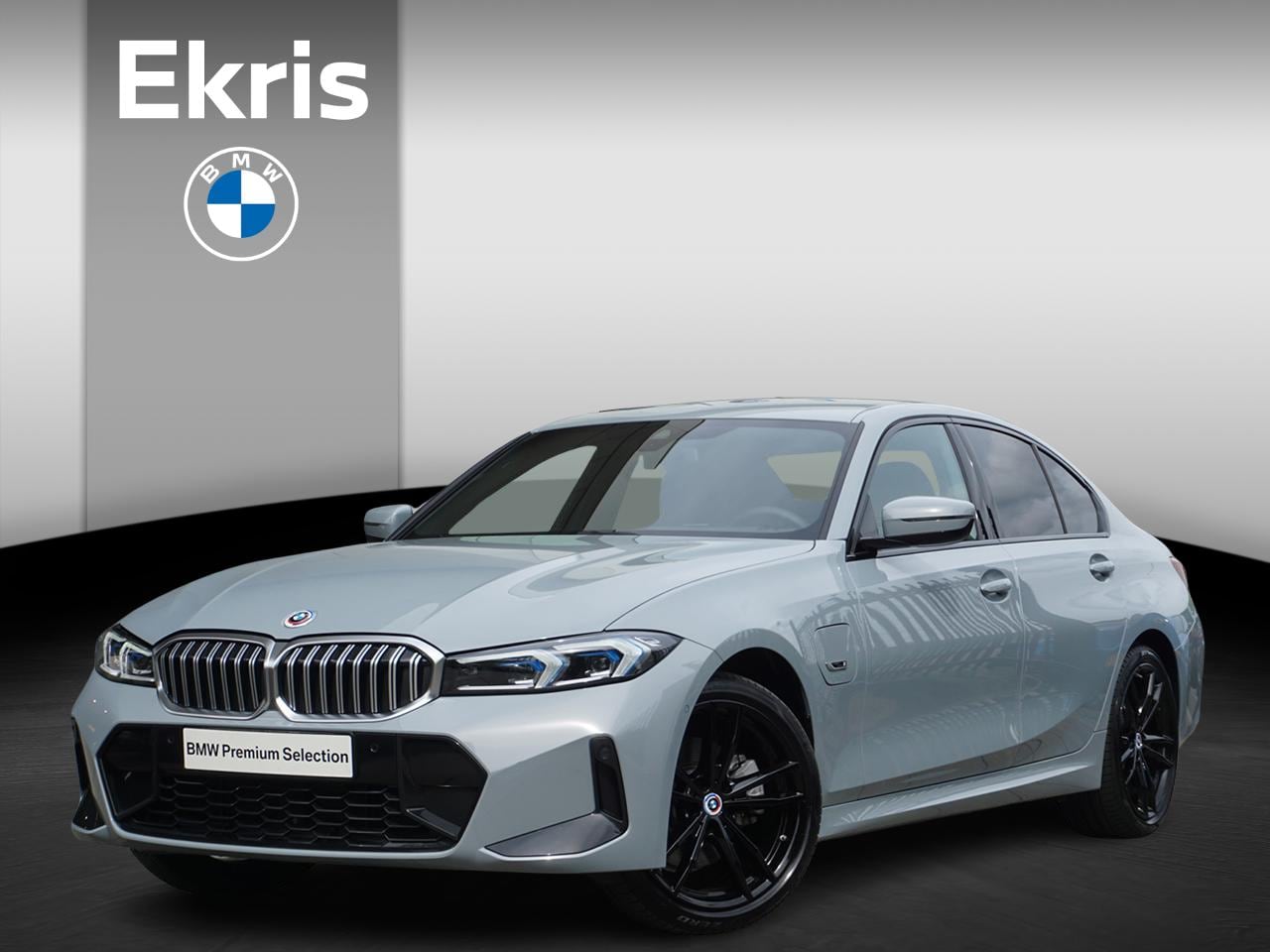 BMW 3-serie - Sedan 330e xDrive Aut. M Sportpakket / Innovation Pack / Driving Assistant / Achteruitrijc - AutoWereld.nl