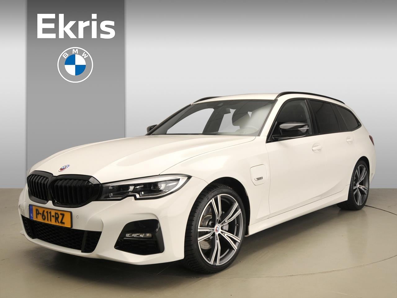 BMW 3-serie Touring - 320e | M-Sportpakket | LED | Leder | Navigatie | Sportstoelen | Stoelverwarming | DAB | Hi - AutoWereld.nl