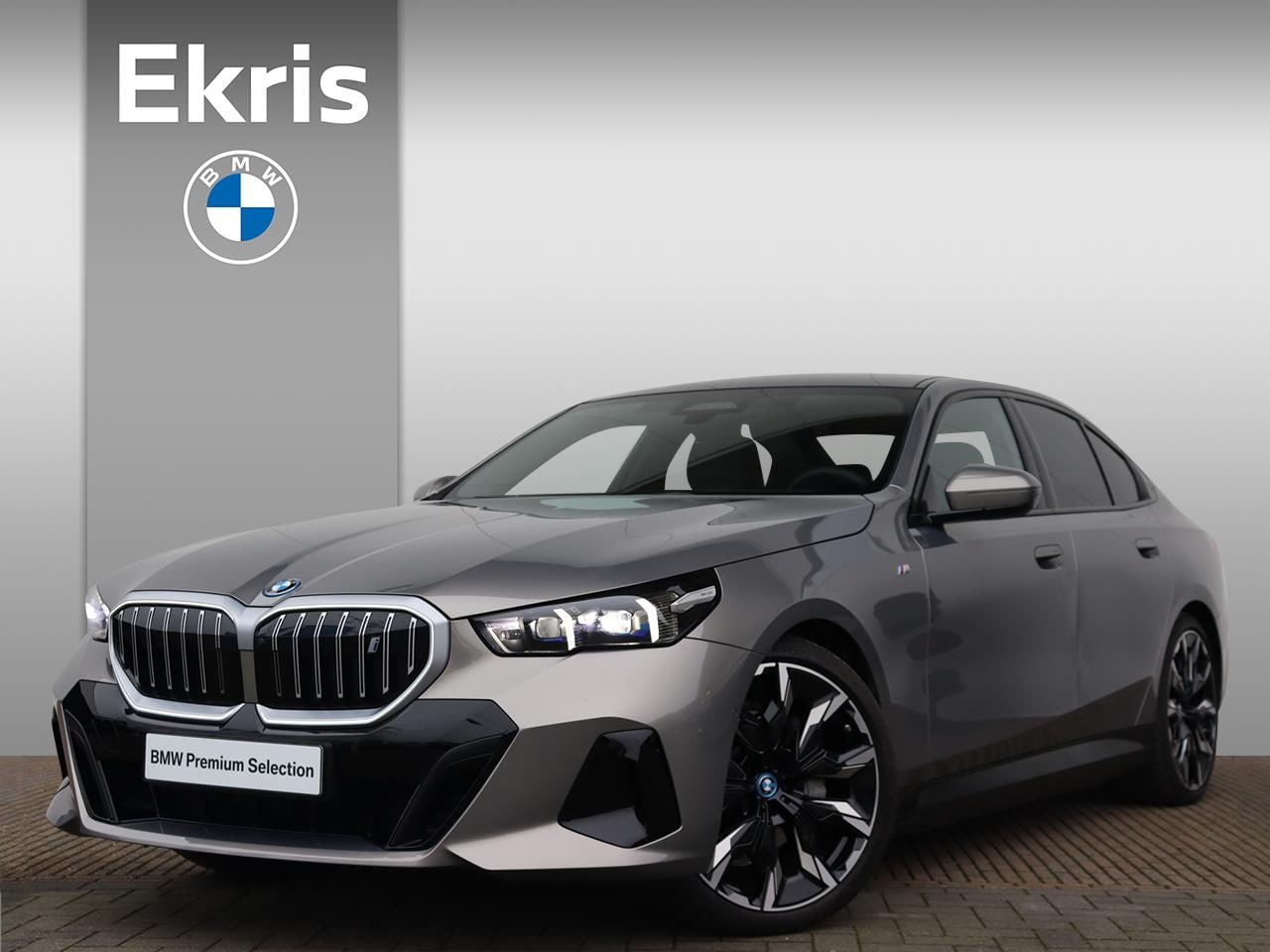 BMW i5 - eDrive40 84 kWh M-Sportpakket / Panoramadak / Comfort Access / Comfortstoelen / Harman Kar - AutoWereld.nl