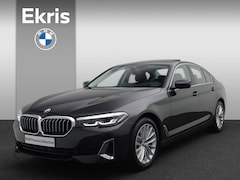 BMW 5-serie - Sedan 520d High Executive Luxury Line / Schuifdak / Head-Up Display / Achteruitrijcamera /