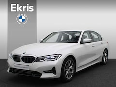 BMW 3-serie - Sedan 318i High Executive Sportline / LED Koplampen / PDC Voor + Achter / Sportstoelen / 1