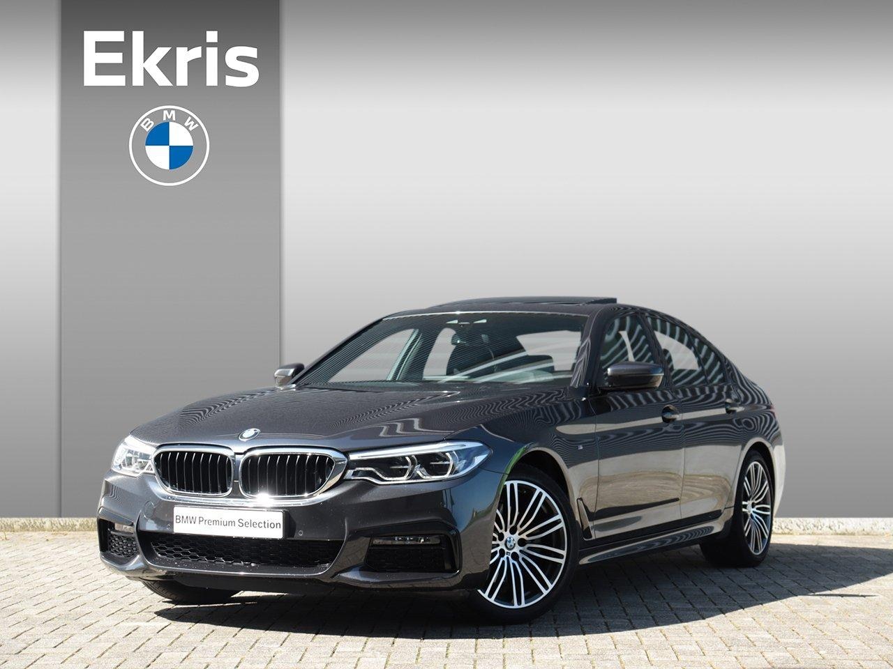 BMW 5-serie - Sedan 520i | High Executive / M Sportpakket / Panodak / Harman Kardon / Comfortstoelen / A - AutoWereld.nl