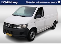 Volkswagen Transporter - 2.0 TDI L1H1 Trend Edition Navigatie / PDC / Trekhaak