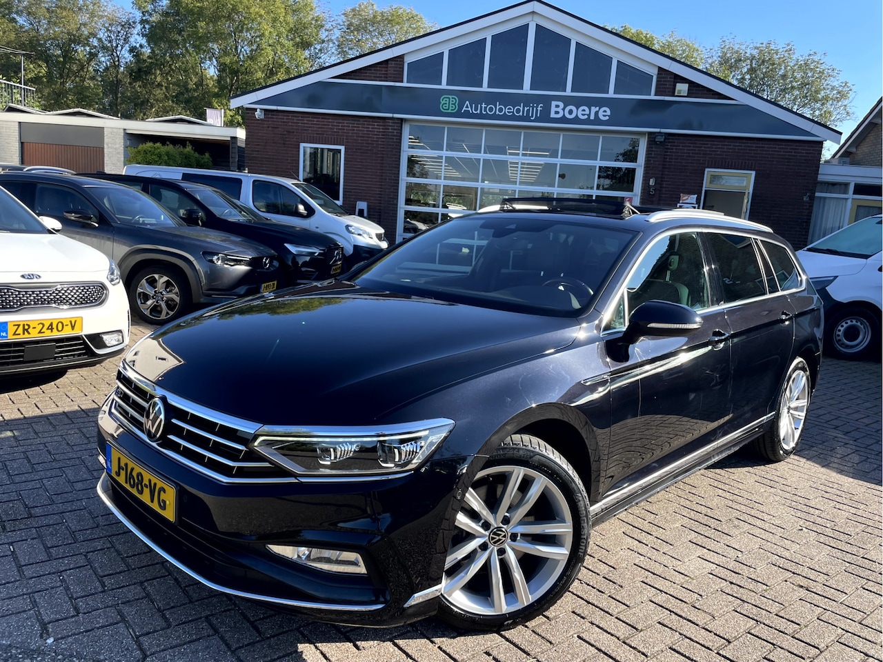 Volkswagen Passat Variant - 2.0 TDI R-Line Business + NL. Auto, Vol opties! - AutoWereld.nl