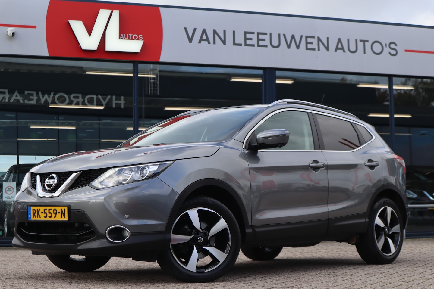 Nissan Qashqai - 1.2 N-Connecta | Navigatie | Climate Control | APK 31-03-2025 | - AutoWereld.nl